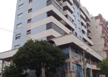 Apartamento com 33m², 1 dormitório, no bairro Centro em Caxias do Sul para Alugar