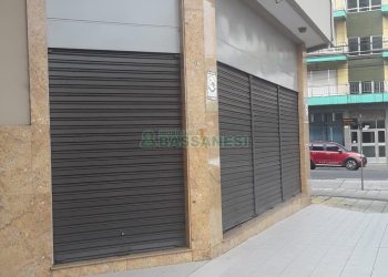 Loja com 157m², 1 vaga, no bairro Pio X em Caxias do Sul para Alugar