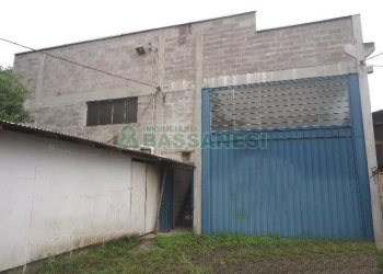 Pavilhão com 500m², no bairro Bela Vista em Caxias do Sul para Alugar