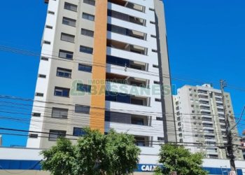 Apartamento com 57m², 1 dormitório, 1 vaga, no bairro Lourdes em Caxias do Sul para Comprar