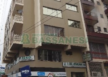 Apartamento com 120m², 3 dormitórios, 1 vaga, no bairro Centro em Caxias do Sul para Alugar