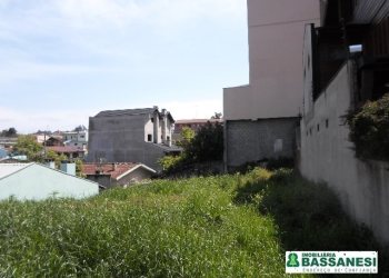 Terreno, no bairro Jardim Itália em Caxias do Sul para Comprar