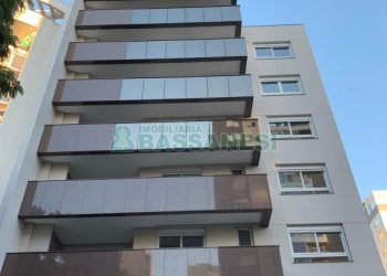 Apartamento com 172m², 3 dormitórios, 3 vagas, no bairro Centro em Caxias do Sul para Comprar