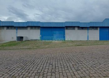 Pavilhão com 1400m², 6 vagas, no bairro Colina do Sol em Caxias do Sul para Alugar