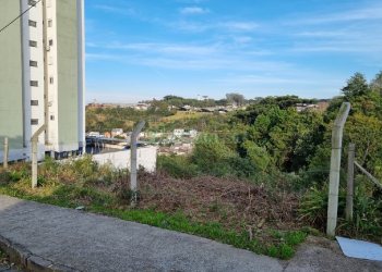 Terreno, no bairro Vila Horn em Caxias do Sul para Comprar