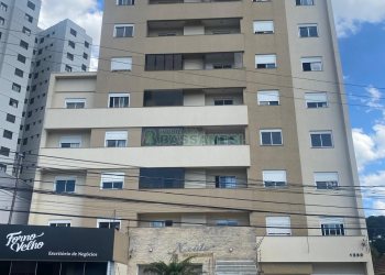 Apartamento com 64m², 2 dormitórios, 2 vagas, no bairro Sagrada Família em Caxias do Sul para Comprar