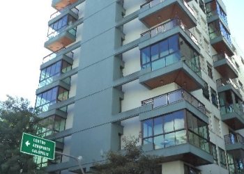 Apartamento com 136m², 3 dormitórios, 2 vagas, no bairro Centro em Caxias do Sul para Comprar