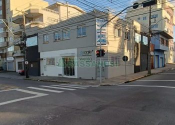 Loja com 400m², 2 vagas, no bairro Santa Catarina em Caxias do Sul para Alugar