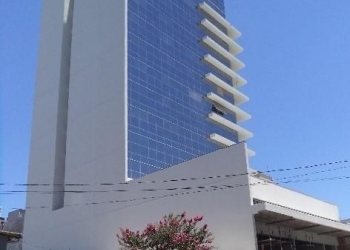 Sala com 90m², 2 vagas, no bairro São Pelegrino em Caxias do Sul para Comprar