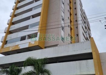 Apartamento com 59m², 1 dormitório, 1 vaga, no bairro Centro em Caxias do Sul para Comprar