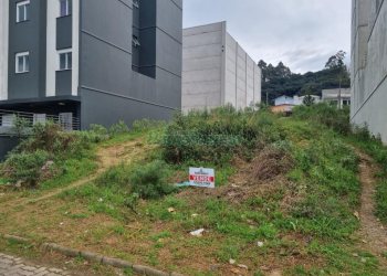 Terreno com 360m², no bairro Esplanada em Caxias do Sul para Comprar