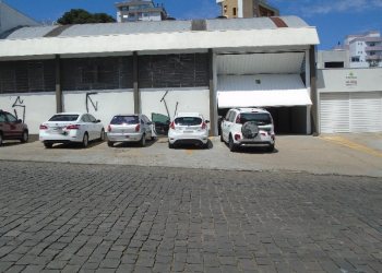 Pavilhão com 497m², no bairro Sagrada Família em Caxias do Sul para Alugar