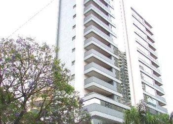 Loja com 130m², 1 vaga, no bairro Centro em Caxias do Sul para Alugar