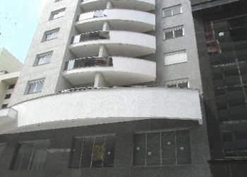 Apartamento com 76m², 2 dormitórios, 1 vaga, no bairro São Pelegrino em Caxias do Sul para Alugar