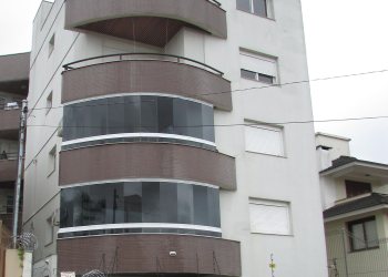 Apto Mobiliado com 162m², 3 dormitórios, 2 vagas, no bairro Cinqüentenário em Caxias do Sul para Alugar
