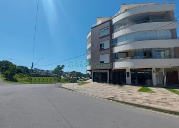 Apto Mobiliado com 163m², 3 dormitórios, 2 vagas, no bairro Cruzeiro em Caxias do Sul para Comprar