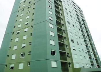 Cobertura com 80m², 3 dormitórios, 2 vagas, no bairro De Lazzer em Caxias do Sul para Comprar