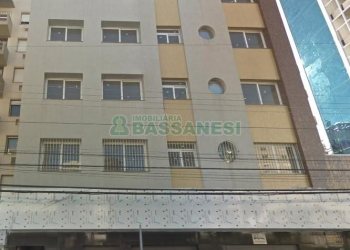 Apartamento com 59m², 2 dormitórios, 2 vagas, no bairro São Pelegrino em Caxias do Sul para Alugar