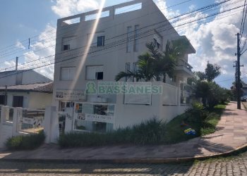 Loja com 311m², no bairro Cinquentenário em Caxias do Sul para Comprar