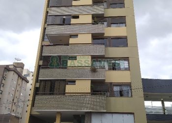 Loja com 240m², 3 vagas, no bairro Centro em Caxias do Sul para Alugar