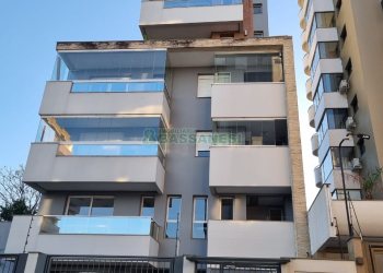 Apartamento com 129m², 2 dormitórios, 2 vagas, no bairro Vila Horn em Caxias do Sul para Comprar