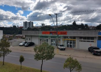 Loja com 604m², no bairro Interlagos em Caxias do Sul para Comprar