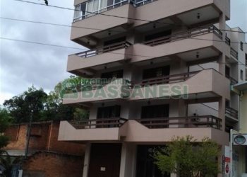 Apartamento com 150m², 3 dormitórios, 2 vagas, no bairro Santa Corona em Caxias do Sul para Comprar