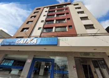 Apartamento mobiliado com 82m², 2 dormitórios, 2 vagas, no bairro Rio Branco em Caxias do Sul para Comprar