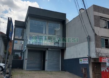 Predio com 371m², no bairro Rio Branco em Caxias do Sul para Comprar