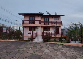 Apartamento com 81m², 3 dormitórios, 2 vagas, no bairro Desvio Rizzo em Caxias do Sul para Comprar