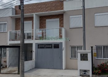 Sobrado com 73m², 3 dormitórios, 1 vaga, no bairro Esplanada em Caxias do Sul para Comprar