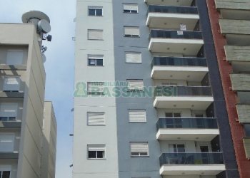 Apartamento com 47m², 1 dormitório, 1 vaga, no bairro Sagrada Família em Caxias do Sul para Comprar