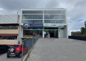 Sala com 370m², no bairro Charqueadas em Caxias do Sul para Alugar