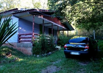 Chácara com 80m², 2 dormitórios, no bairro Galopolis em Caxias do Sul para Comprar