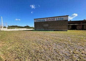 Pavilhão com 1700m², no bairro Sao Gotardo em Flores da Cunha para Alugar ou Comprar