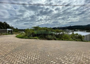 Terreno, no bairro Treviso em Caxias do Sul para Comprar