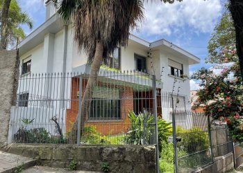 Casa com 200m², 5 dormitórios, 2 vagas, no bairro Marechal Floriano em Caxias do Sul para Alugar ou Comprar