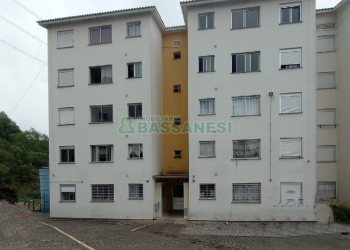 Apartamento com 42m², 2 dormitórios, 1 vaga, no bairro Campos da Serra em Caxias do Sul para Alugar