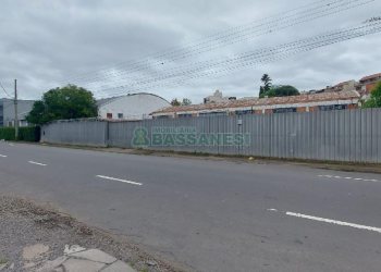 Pavilhão com 1168m², no bairro Pio X em Caxias do Sul para Alugar