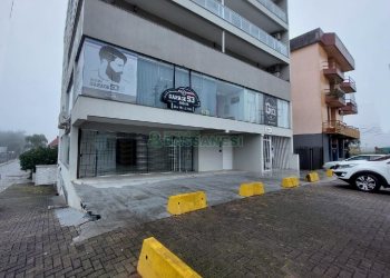 Loja com 200m², no bairro Desvio Rizzo em Caxias do Sul para Alugar