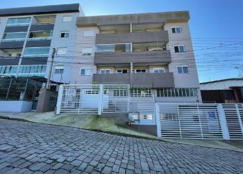 Apartamento com 72m², 2 dormitórios, 2 vagas, no bairro Salgado Filho em Caxias do Sul para Comprar