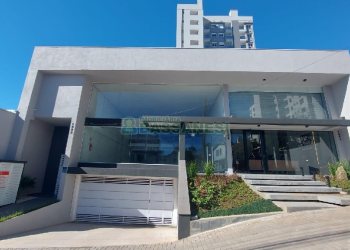 Apartamento com 42m², 1 dormitório, 1 vaga, no bairro Lourdes em Caxias do Sul para Alugar