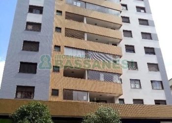 Apartamento com 120m², 3 dormitórios, 2 vagas, no bairro São Pelegrino em Caxias do Sul para Alugar