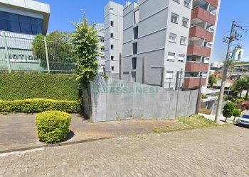 Terreno, no bairro Sagrada Família em Caxias do Sul para Comprar