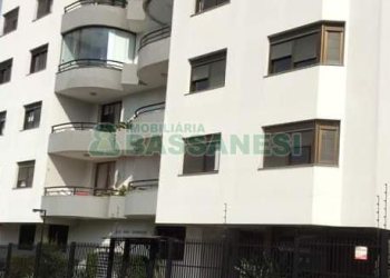 Apartamento com 119m², 3 dormitórios, no bairro Madureira em Caxias do Sul para Comprar