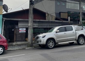 Casa Comercial com 200m², no bairro Kayser em Caxias do Sul para Comprar