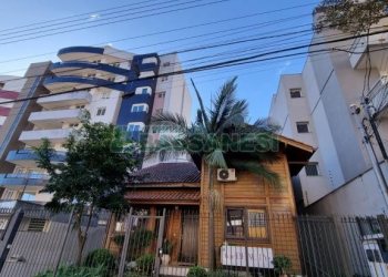 Casa com 150m², 3 dormitórios, no bairro São Pelegrino em Caxias do Sul para Comprar