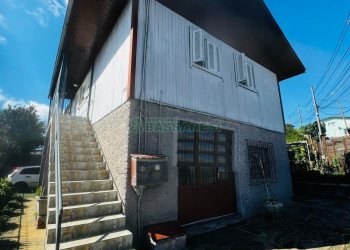 Casa com 154m², 4 dormitórios, 2 vagas, no bairro Cruzeiro em Caxias do Sul para Comprar