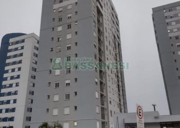 Apartamento com 56m², 2 dormitórios, 1 vaga, no bairro De Lazzer em Caxias do Sul para Comprar