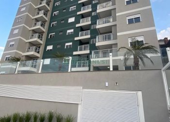 Apartamento com 62m², 2 dormitórios, 2 vagas, no bairro Cinqüentenário em Caxias do Sul para Comprar